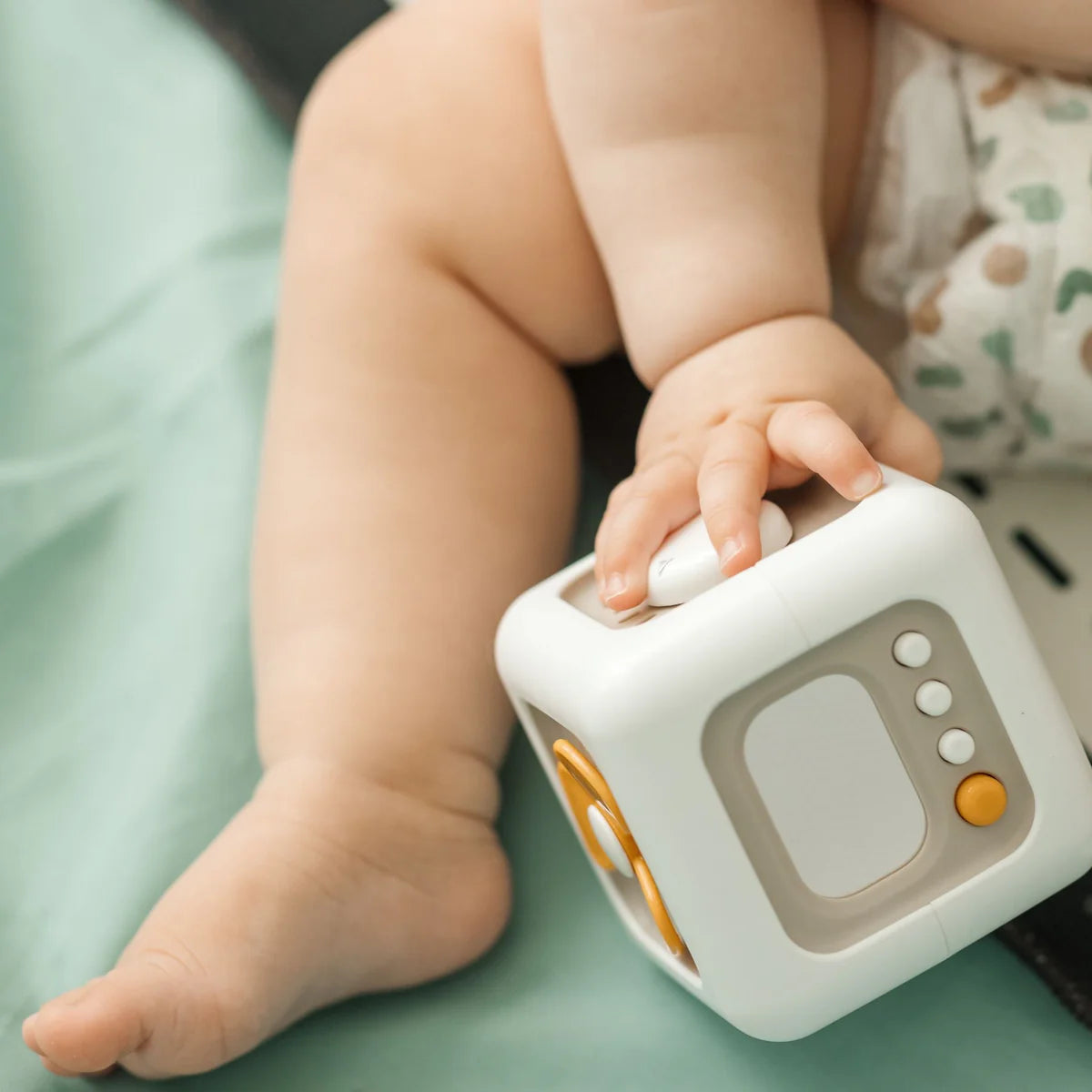 Montessori Busy Cube for Babies